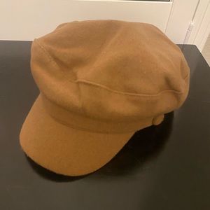 Tan  hat